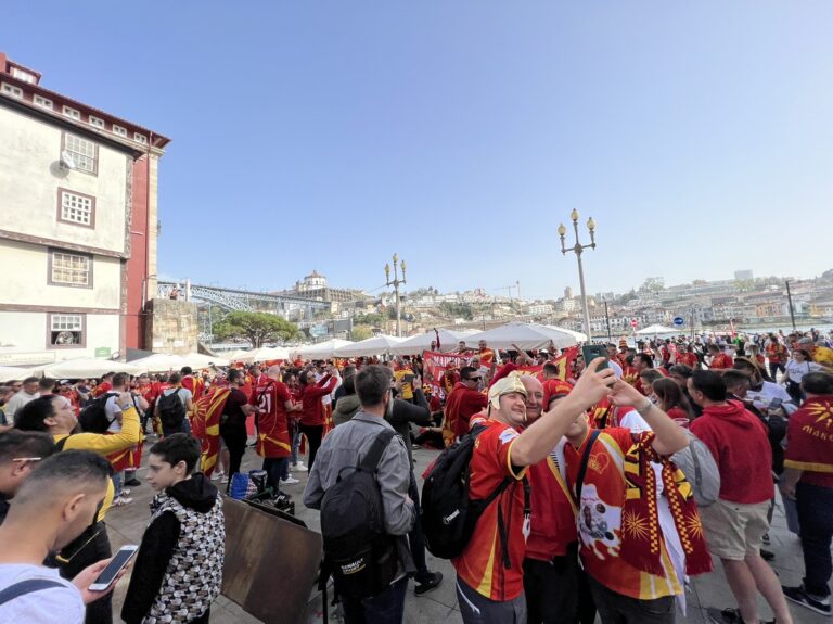 Атмосферата во Португалија кулминира Бисер балкански ечи во Порто (видео)