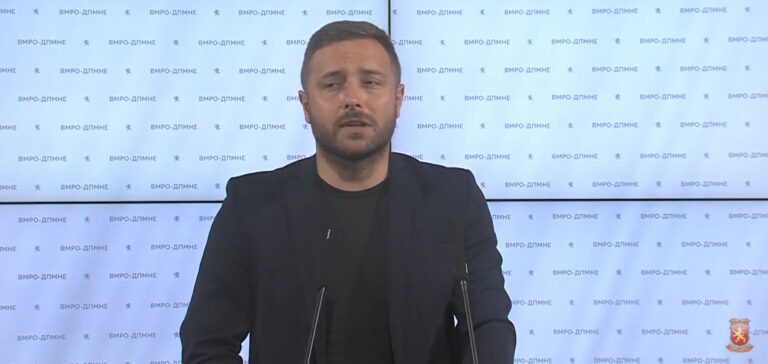 Арсовски: Дали од МНР денеска се на тајни преговори во Софија за прифаќање на предлогот ?