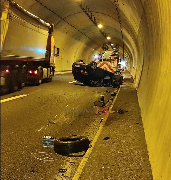 Сообраќајка во тунел, загина 47 годишна жена