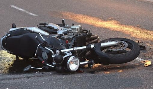 Мотоциклист тешко повреден во сообраќајна несреќа во Прилепско
