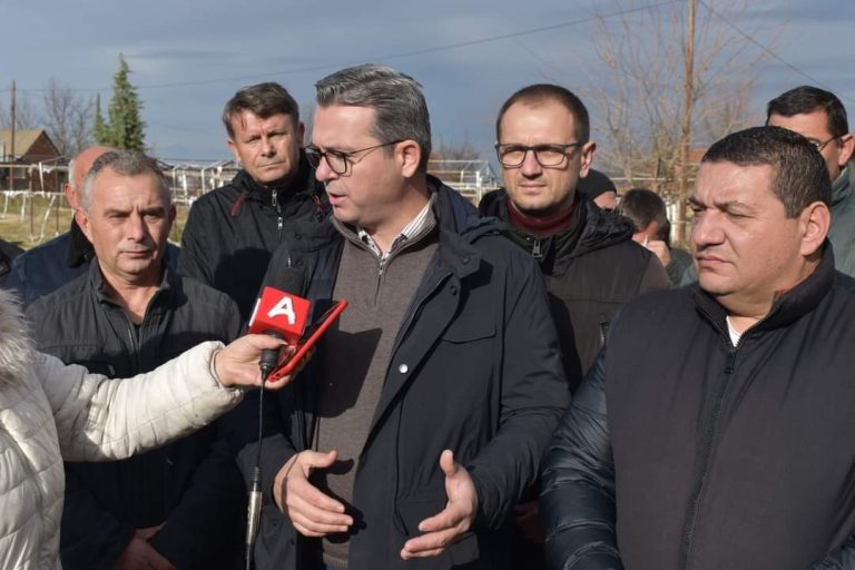 ВМРО-ДПМНЕ на средба со тутунарите од прилепско