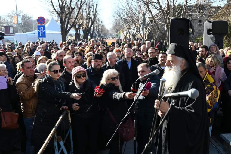 Прилепчани го празнуваа Св. Никола во центарот на градот