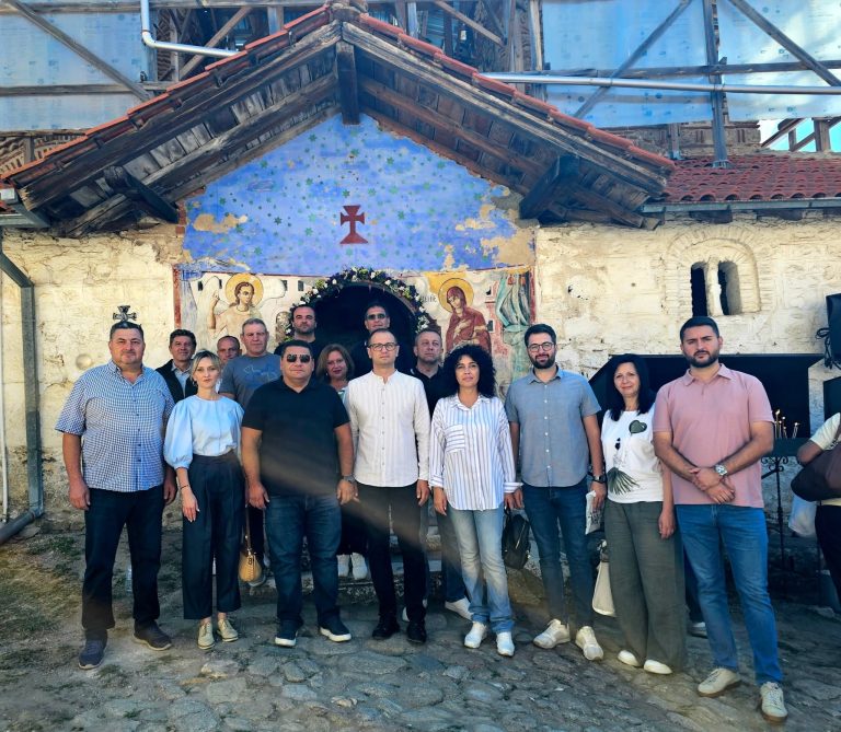 Проданоски: Нека благодатта на Пресвета Богородица не штити и води низ животот!