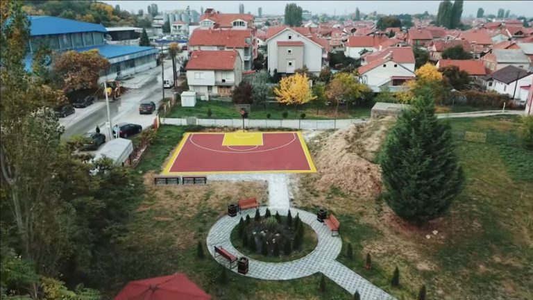 Градоначалникот денес го промовираше новото баскет игралиште